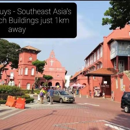 2 Bedroom Apartment Next To Historical Spots Malacca Exterior foto